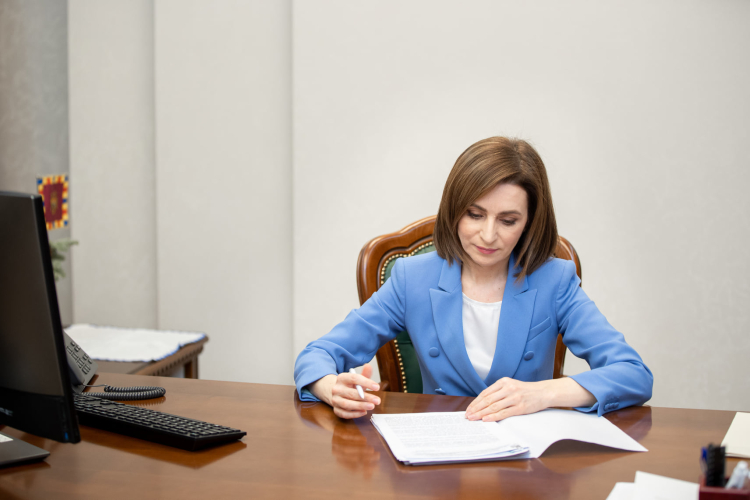 Maia Sandu a semnat decretul de numire a Guvernului condus de Alexandru Munteanu