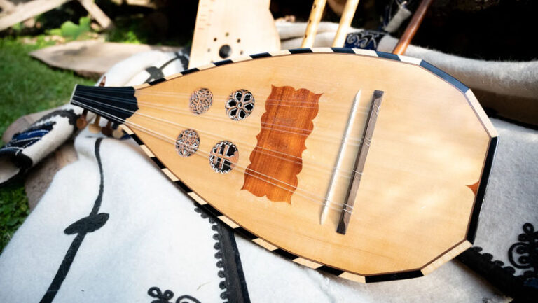 (VIDEO) Oficiali de la Chișinău, despre includerea cobzei românești în Patrimoniul UNESCO: „O veste extraordinară pentru R. Moldova”