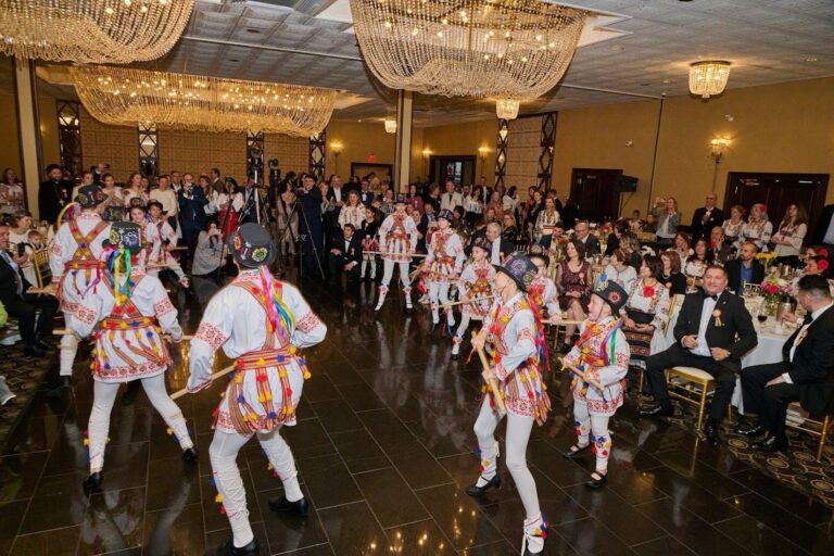 Comunitatea românească din Chicago, dezamăgită de absența consulului general al R. Moldova la recepția de Ziua Națională a României