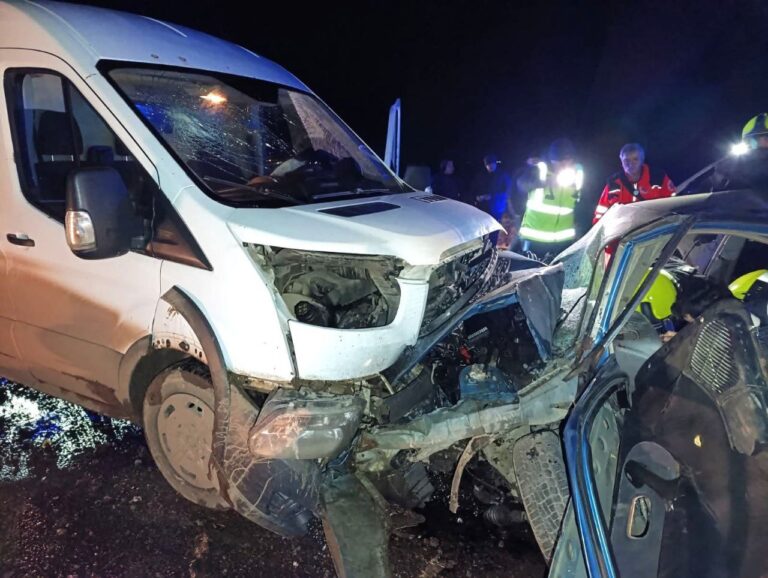 Accident teribil în raionul Drochia. Un bărbat a rămas blocat între fiare