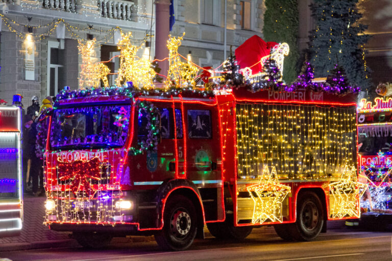 Caravana Salvatorilor și Pompierilor, în această seară pe străzile Chișinăului