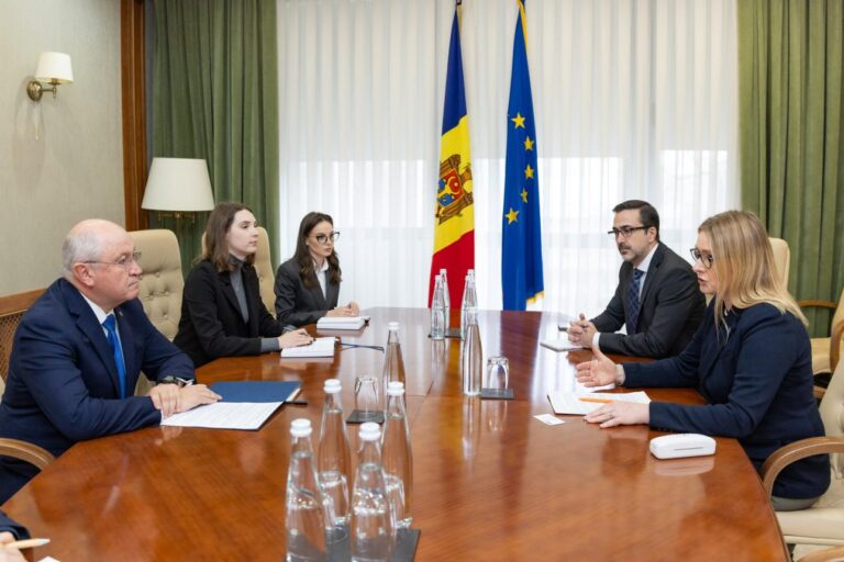 Despre ce a discutat premierul Alexandru Munteanu cu șefa Misiunii OSCE în R. Moldova