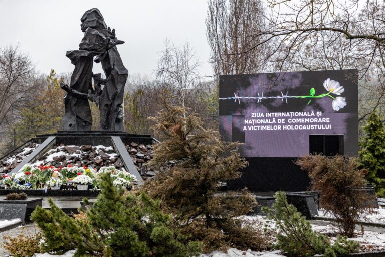 (FOTO) Victimele Holocaustului, comemorate la Chișinău