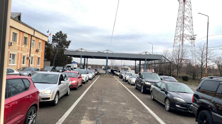 Cozi la ieșirea din Republica Moldova: recomandările autorităților