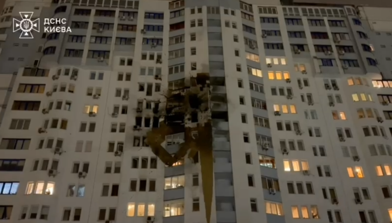 Atacul Rusiei asupra Kievului: 20 de clădiri avariate, printre care și Ambasada Qatarului