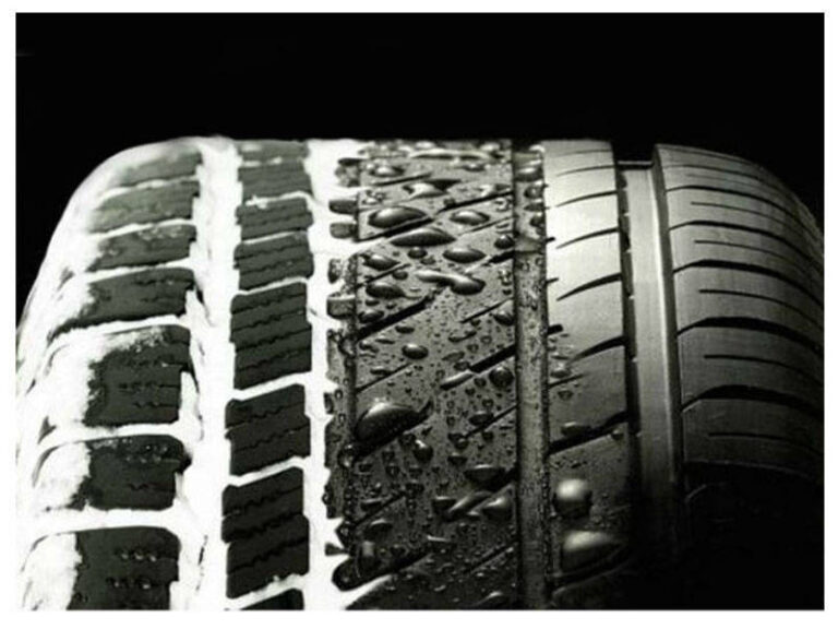 Peste 260 de șoferi sancționați pentru lipsa anvelopelor de iarnă. Poliția continuă controalele