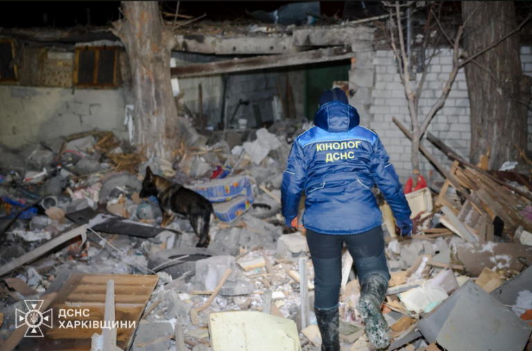 Ucraina, lovită de 1.100 de drone în 7 zile. Zelenski acuză Rusia de „teroare cinică” împotriva civililor