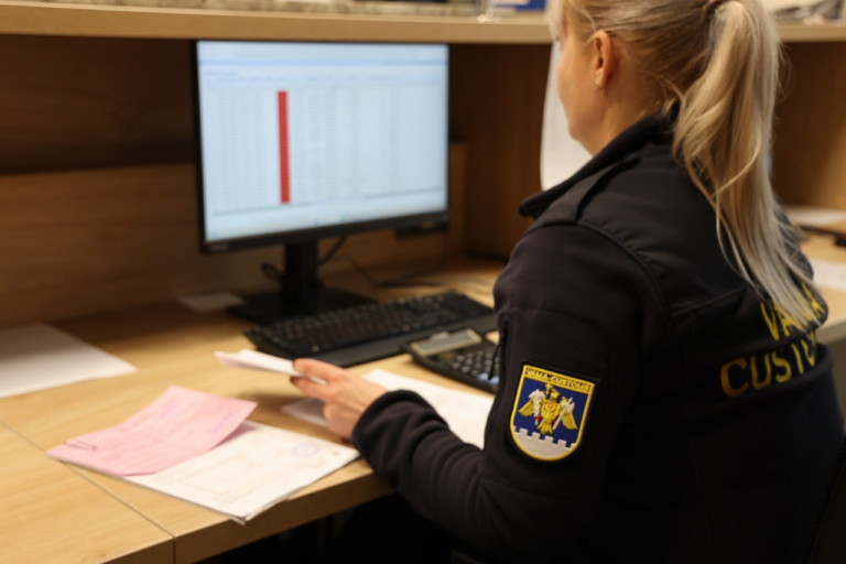 Peste 246 mii lei achitați suplimentar pentru marfă declarată eronat la vamă