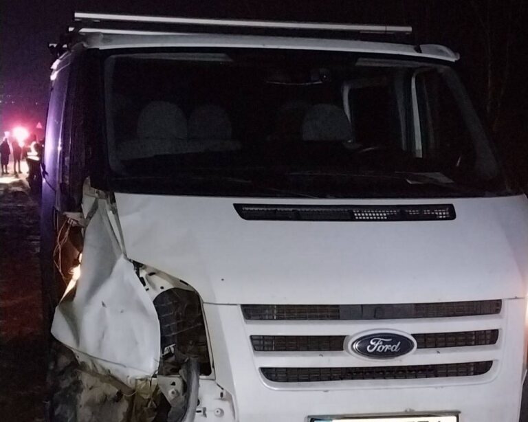 Accident grav la Ungheni: Un pieton a murit după ce a fost lovit de un microbuz