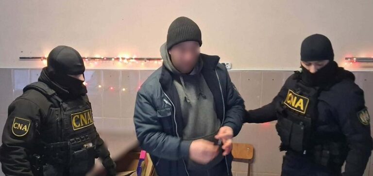 Mită de 50 000 de euro: Un bărbat din Șoldănești, reținut