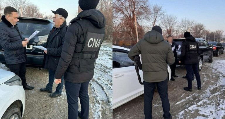 Comrat: Două persoane, reținute pentru trafic de influență