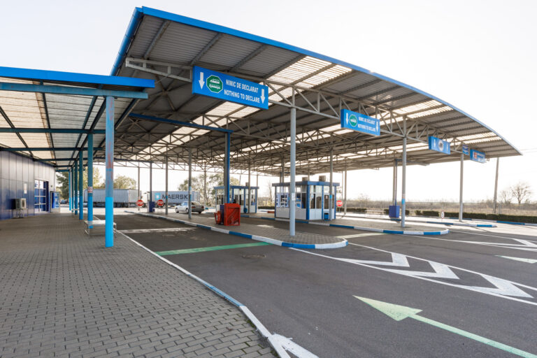 Alertă la punctul de trecere a frontierei „Tudora”: Un obiect suspect, descoperit în bagajul unui ucrainean