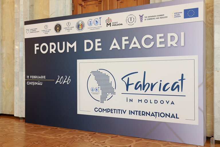 Peste 250 de antreprenori, oficiali și parteneri externi s-au întrunit la Forumul de Afaceri „Fabricat în Moldova – Competitiv Internațional”