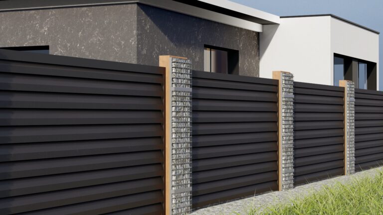 Garduri ca element funcțional dearhitectură exterioară: echilibru între protecție și design