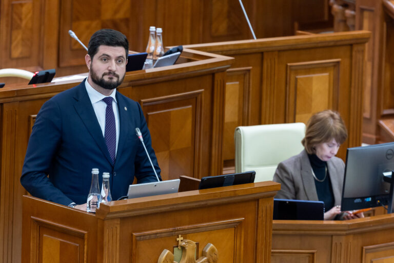 Moțiunea simplă împotriva politicilor statului în domeniul energetic a eșuat