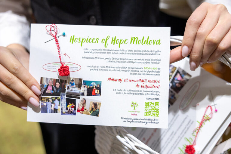 (VIDEO) Mărțișoare pentru deputați, oferiți de beneficiarii și voluntarii de la „Hospice of Hope Moldova”