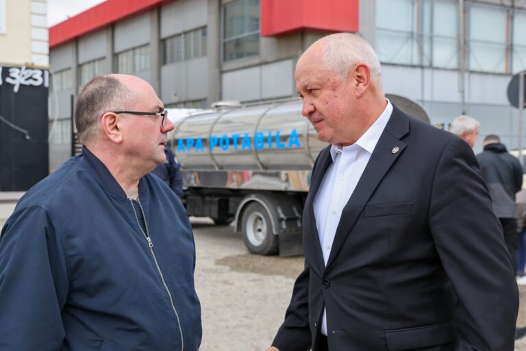 (FOTO) Premierul Alexandru Munteanu, la Bălți: „Recomandăm ca, în următoarele 48 de ore, apa să fie utilizată doar în scopuri menajere”