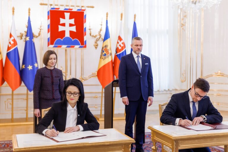 Pensii și prestații sociale pentru cetățenii R. Moldova care au muncit legal în Slovacia