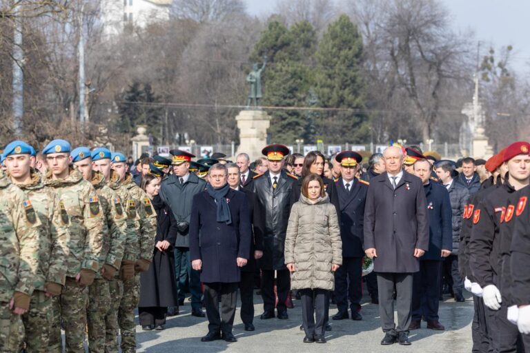 (FOTO) Oficiali de la Chișinău, la 34 de ani de la războiul de pe Nistru: „Au trecut mai bine de trei decenii, dar rănile acelui război rămân deschise”