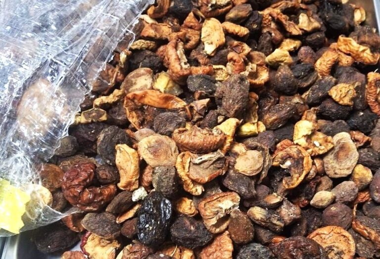 (VIDEO) Un lot de peste 10 tone de fructe, returnat producătorului. Ce au descoperit inspectorii ANSA