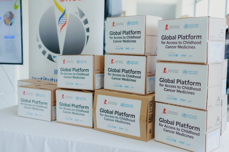 Primul lot de medicamente gratuite pentru copii diagnosticați cu cancer, livrat în R. Moldova