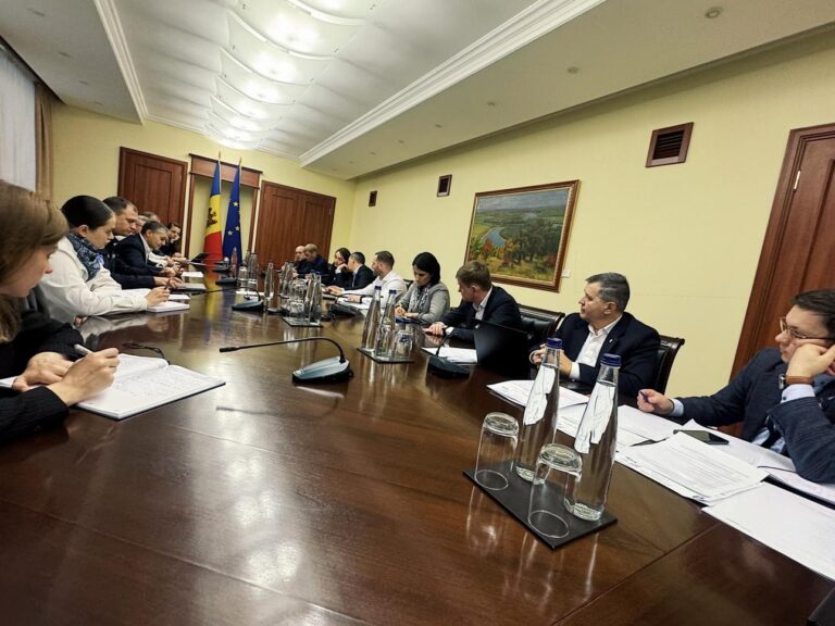 O celulă de criză comună pentru gestionarea poluării pe râul Nistru va fi creată în R. Moldova