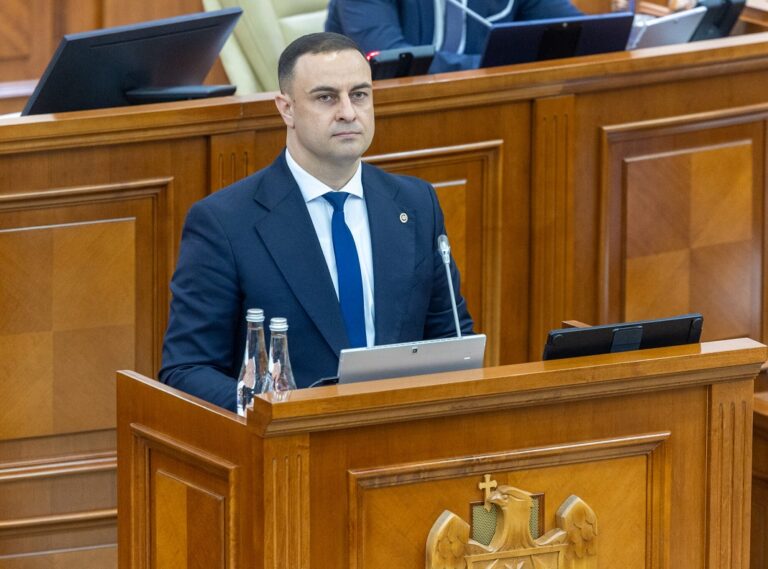 Directorul CNA, la raport în Parlament: Peste 800 de infracțiuni, descoperite în anul 2025