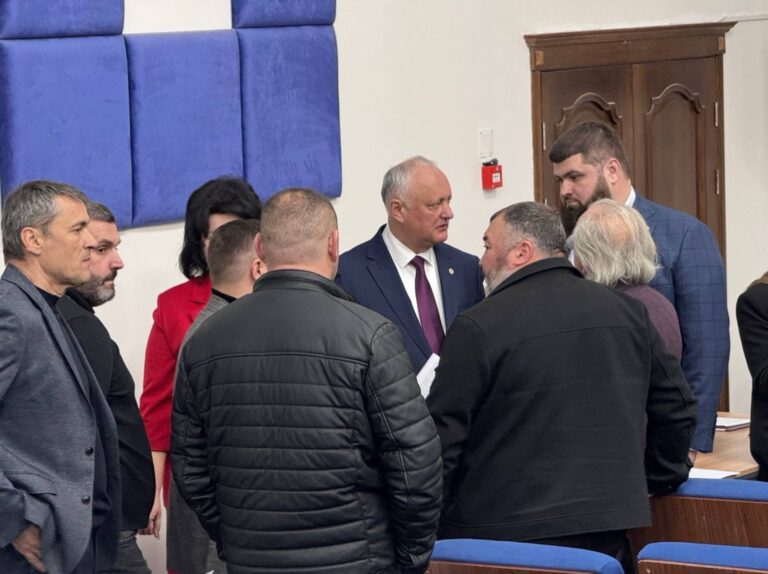 Autoritățile de la Comrat, între sărăcie și autonomie: controverse juridice și spectacol pro-rus