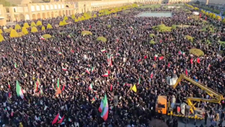 Explozii la Dubai și Doha după atacurile Iranului în Golf. Teheranul: „Suntem pregătiți pentru toate scenariile”