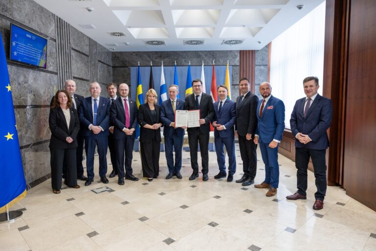 Parlamentari din șapte state europene, declarație de sprijin pentru parcursul european al R. Moldova