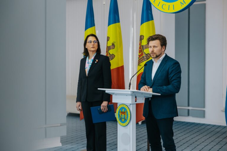 Autoritățile au lansat un plan de acțiuni pentru prevenirea consumului de droguri în rândul elevilor