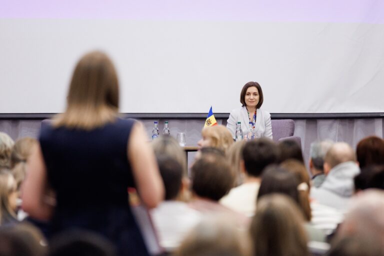 (FOTO) Maia Sandu, la întâlnirea cu cetățenii R. Moldova din Irlanda: „Construim Europa acasă”