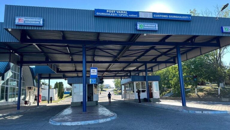 Traficul marfar la postul vamal Giurgiulești–Galați, suspendat temporar