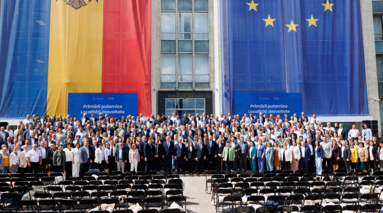 Sute de primari, reuniți la Chișinău pentru a discuta despre reforma administrației publice locale