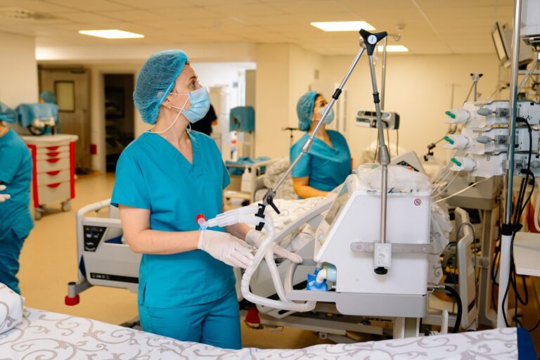 Premierul R. Moldova, mesaj de Ziua Internațională a Asistenților Medicali: „Vă mulțumesc pentru munca pe care o faceți zi de zi”