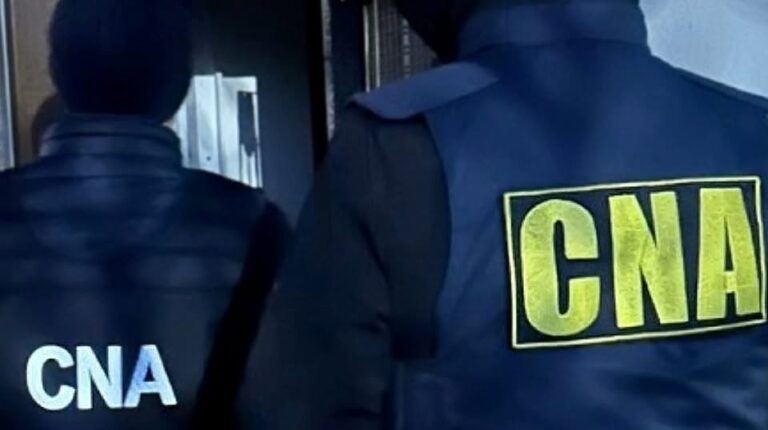 Descinderi ale CNA într-un dosar de corupție: Funcționari publici, printre persoanele vizate