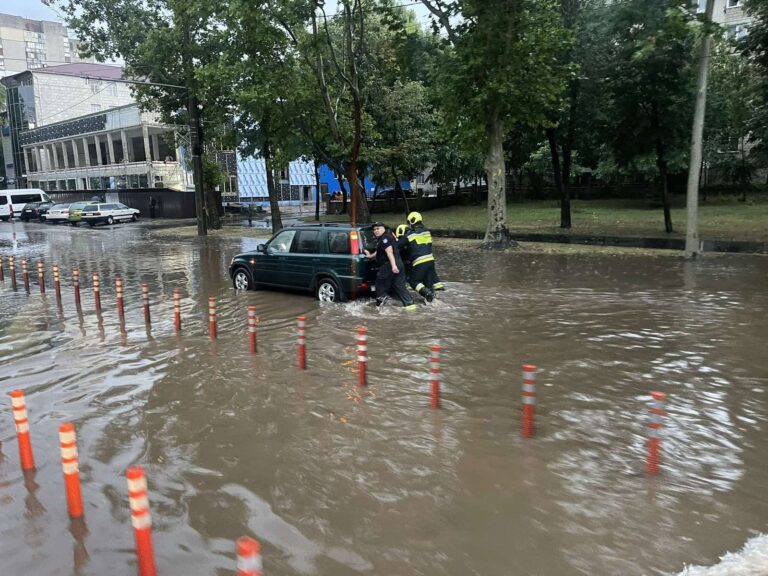 Cod galben de instabilitate atmosferică: Recomandările IGSU pentru cetățeni