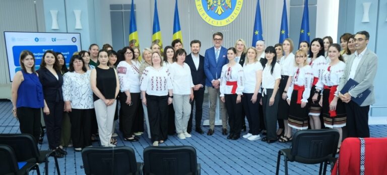 (FOTO) Profesori de limba română din Bălți și Taraclia, cursuri de perfecționare în România