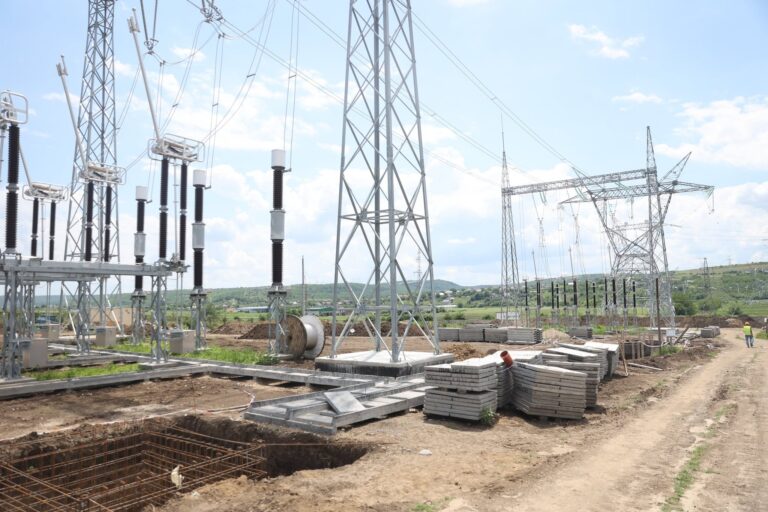 Linia electrică Vulcănești – Chișinău, în etapa finală: Când vor fi încheiate lucrările
