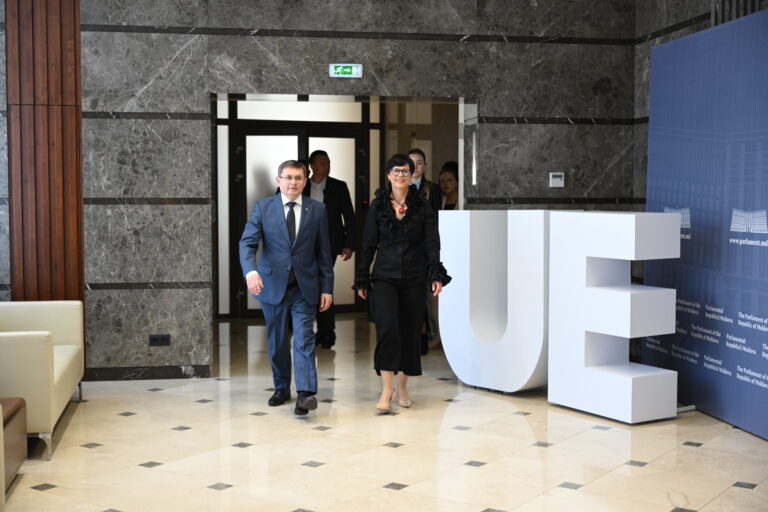 Igor Grosu, după întrevederea cu Marta Kos: „Avem încrederea că R. Moldova va continua să avanseze cu pași siguri spre UE”
