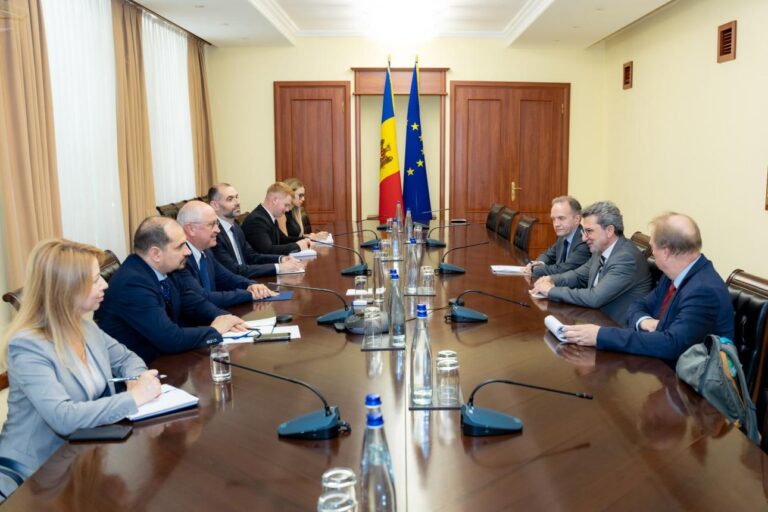 Parcursul european al R. Moldova, subiect de discuții între premierul Alexandru Munteanu și coraportori ai APCE
