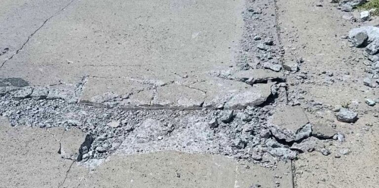 Caniculă în R. Moldova: Plăcile de beton pe mai multe porțiuni ale drumurilor s-au dilatat