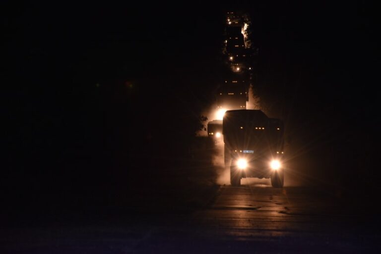 Tehnică militară, pe drumurile din R. Moldova: Ministerul Apărării îndeamnă cetățenii să nu cadă pradă manipulărilor