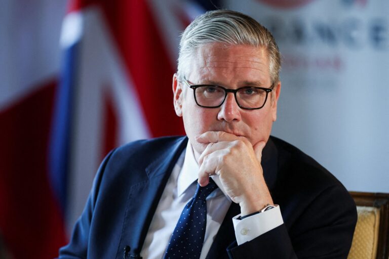 Premierul britanic Keir Starmer a demisionat din funcție și a părăsit conducerea Partidului Laburist
