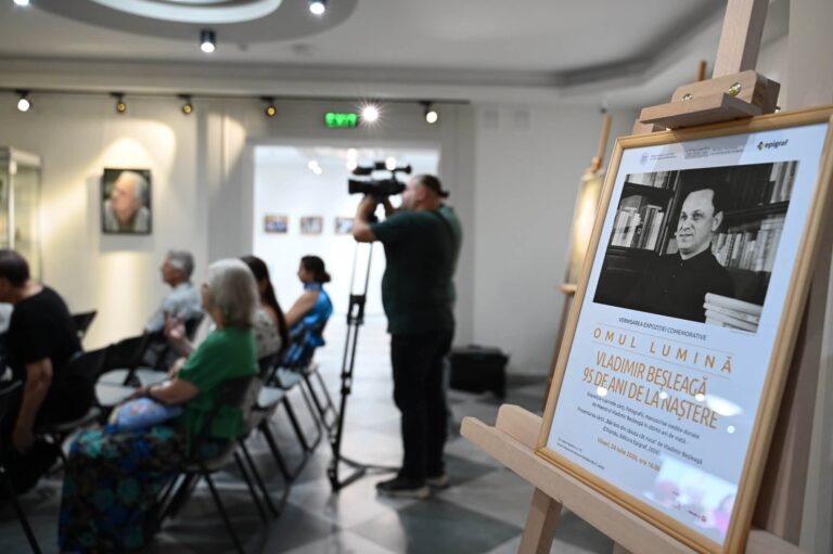 (FOTO) Expoziția comemorativă „OMUL LUMINĂ: Vladimir Beșleagă, 95 de ani de la naștere”, vernisată la Chișinăumar