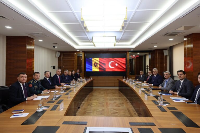 (FOTO) Republica Moldova și Turcia, pași spre aprofundarea cooperării în industria de apărare