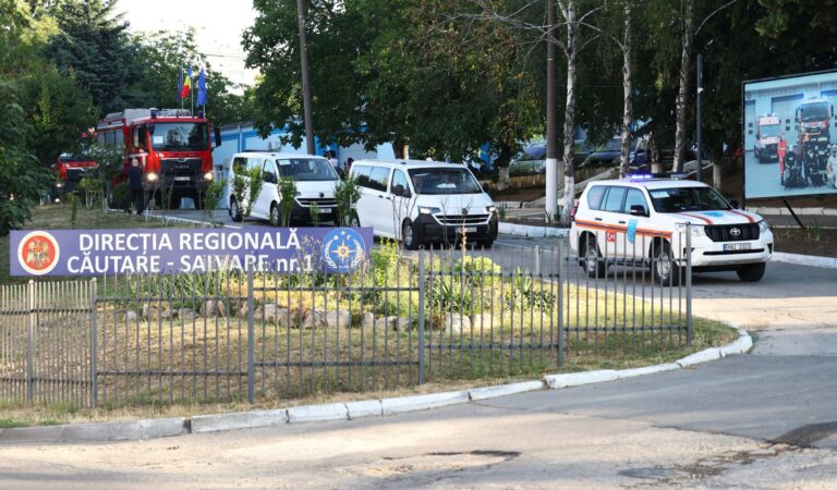 (FOTO) Pompieri din R. Moldova, ajutor pentru stingerea incendiilor forestiere din Grecia