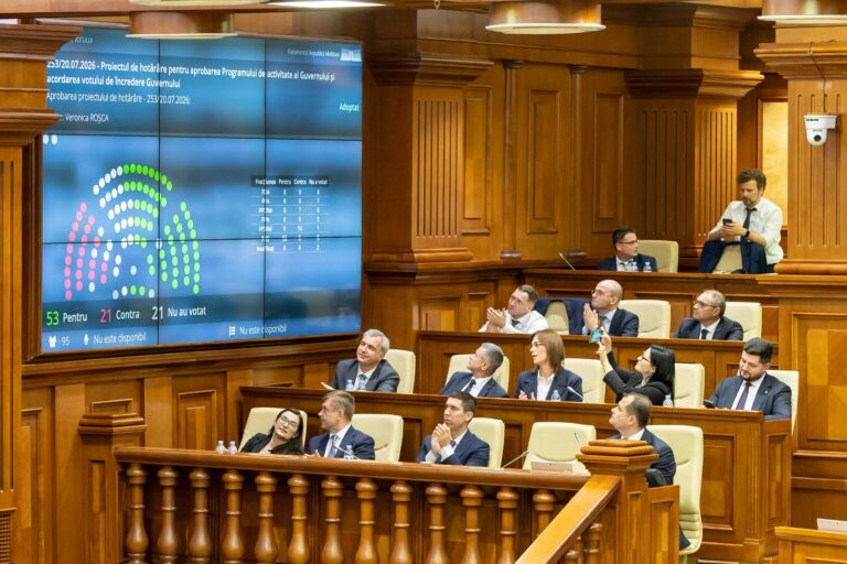 Guvernul Tofan a obținut votul de încredere al Parlamentului Republicii Moldova