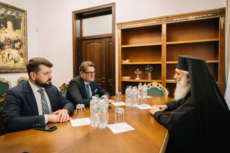 Mitropolia Basarabiei și Ambasada României la Chișinău, noi direcții de colaborare