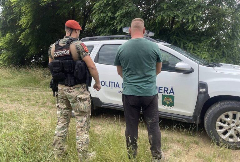 Un bărbat, reținut după ce ar fi traversat ilegal frontiera R. Moldova